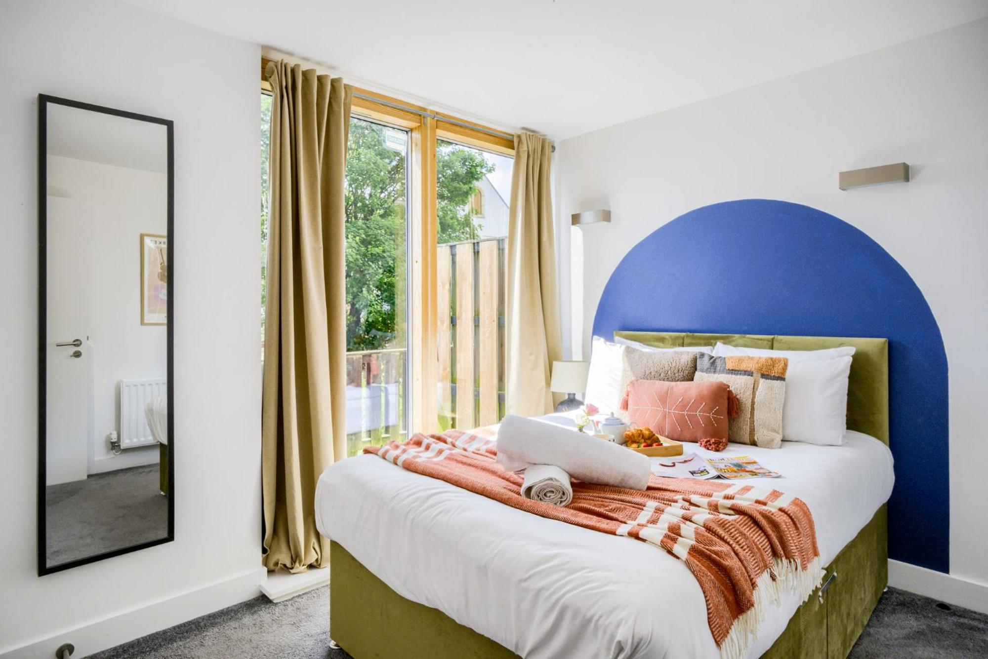 Coventry Large 4-Bed Townhouse By Empower Homes Ngoại thất bức ảnh