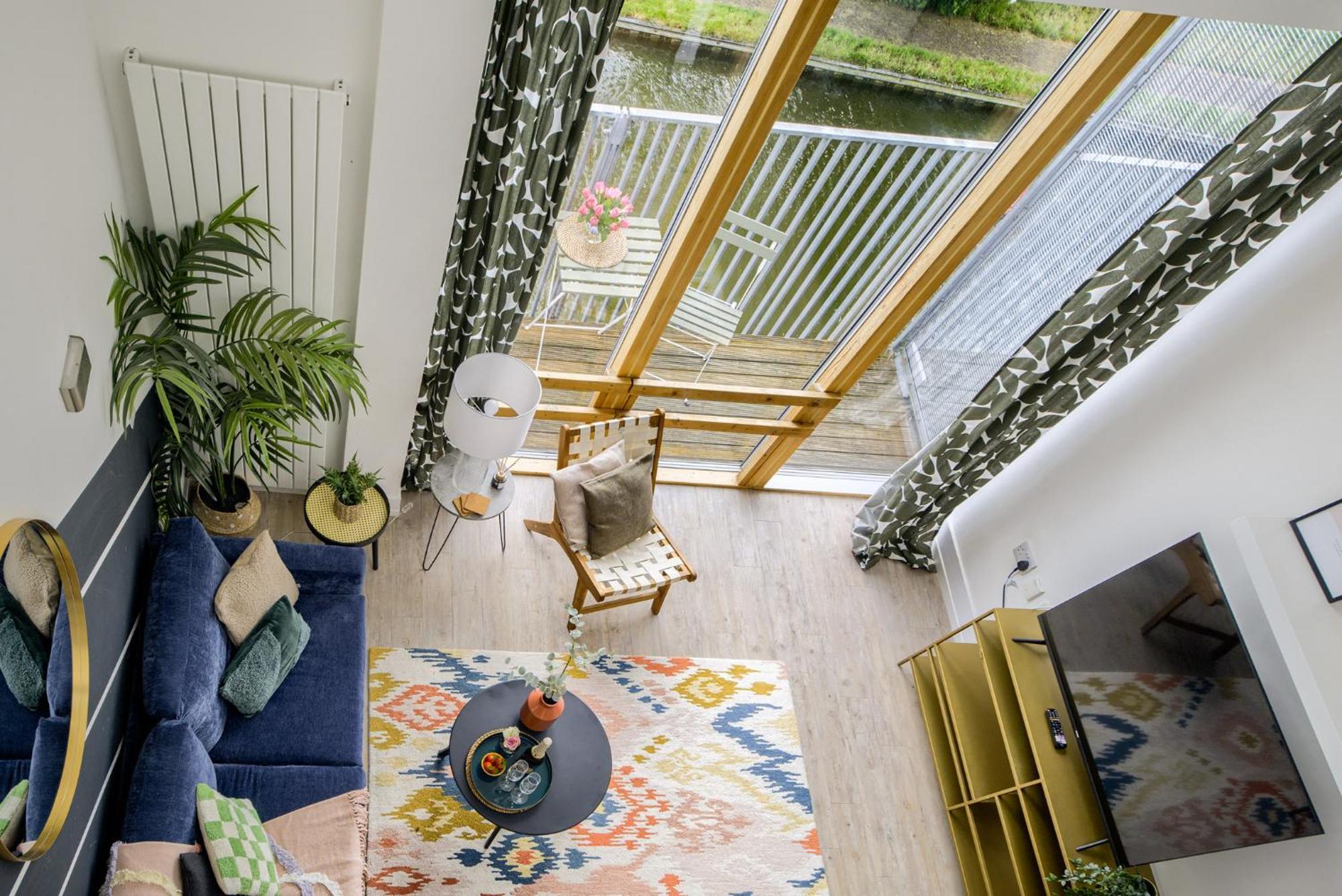 Coventry Large 4-Bed Townhouse By Empower Homes Ngoại thất bức ảnh